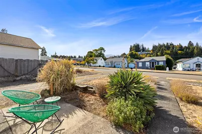 1227 E 4th Street, Port Angeles, WA 98362 - Photo 2