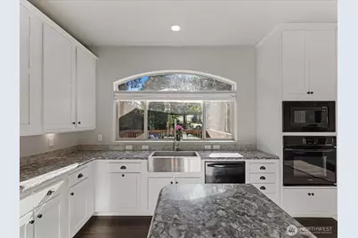 7883 San Juan Ave, Clinton, WA 98236 - Photo 12