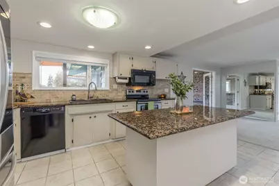 7910 224th Street E, Graham, WA 98338 - Photo 6