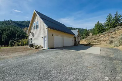 9375 N Fork Road, Cashmere, WA 98815 - Photo 32