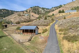 9375 N Fork Rd, Cashmere, WA 98815 - Photo 2