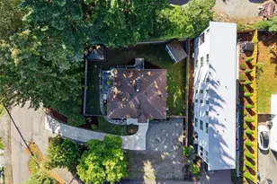 10735 Densmore Ave N, Seattle, WA 98133 - Photo 36