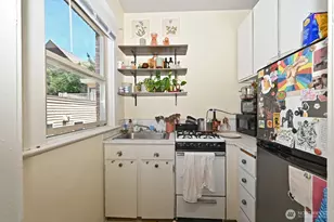 1716 Boylston Ave, Seattle, WA 98122 - Photo 10