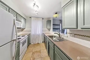 1716 Boylston Ave, Seattle, WA 98122 - Photo 18