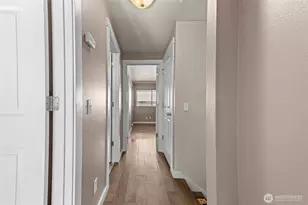 21325 76th Ave W, Edmonds, WA 98026 - Photo 16