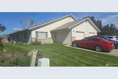 1255 Westbrook Loop, Yakima, WA 98908 - Photo 2