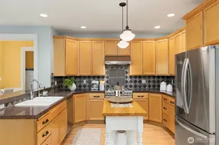 9536 NE Northtown Loop, Bainbridge Island, WA 98110 - Photo 16
