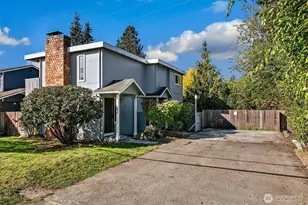 9031 Fremont Ave N, Seattle, WA 98103 - Photo 2