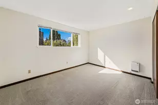9031 Fremont Ave N, Seattle, WA 98103 - Photo 26
