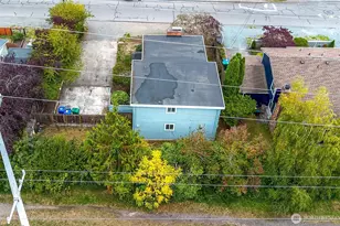 9031 Fremont Ave N, Seattle, WA 98103 - Photo 36