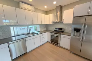 2028 NW 62nd St, Seattle, WA 98107 - Photo 2