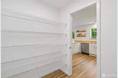 5650 Swift Creek Drive, Mount Vernon, WA 98273 - Photo 12