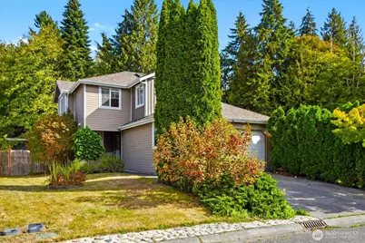 8319 1st Place SE, Lake Stevens, WA 98258 - Photo 2