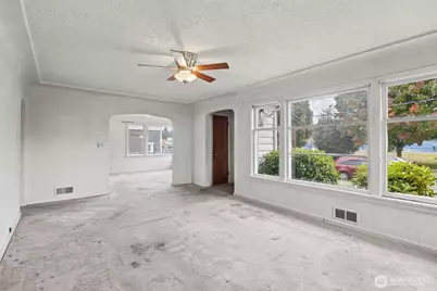 220 S Tobin Street, Renton, WA 98057 - Photo 6