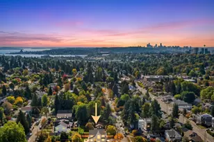 6858 26th Ave NE, Seattle, WA 98115 - Photo 2