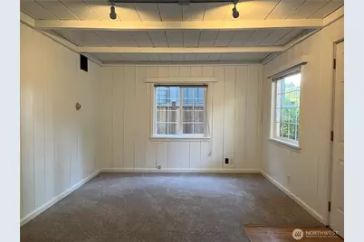 2727 NE 92nd Street #b, Seattle, WA 98115 - Photo 4