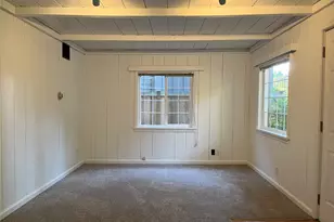 2727 NE 92nd St, Seattle, WA 98115 - Photo 4