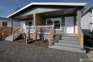 627 -D Sunset Ave NE, Ocean Shores, WA 98569 - Photo 2