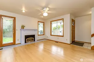 2031 Edith Ave, Enumclaw, WA 98022 - Photo 4