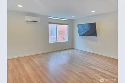 4052 Martin Luther King Jr Way S, Seattle, WA 98108 - Photo 14