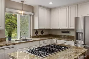 1908 19th St SE, Puyallup, WA 98372 - Photo 12