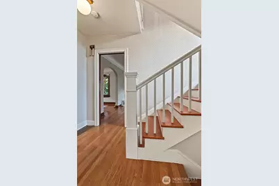 1443 Palm Avenue SW, Seattle, WA 98116 - Photo 12