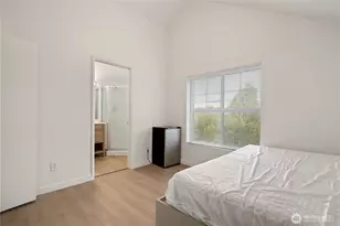 5612 A Roosevelt Way NE, Seattle, WA 98105 - Photo 16