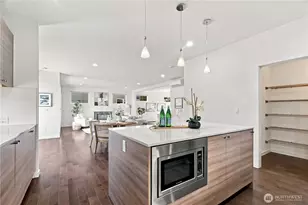 13768 Wayne Pl N, Seattle, WA 98133 - Photo 14