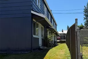 2821 2831 NE Center St, Bremerton, WA 98310 - Photo 10