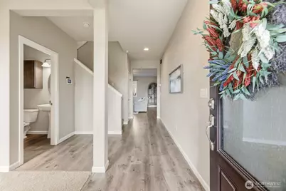 3273 Loch Ness Loop, Mount Vernon, WA 98273 - Photo 2