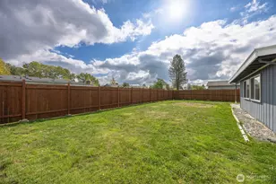 560 11th St, Blaine, WA 98230 - Photo 34