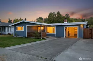 560 11th St, Blaine, WA 98230 - Photo 2
