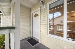 1830 S 336th St, Federal Way, WA 98003 - Photo 2