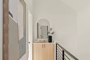 2534 30th Ave W, Seattle, WA 98199 - Photo 16