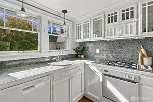 1207 NE 80th St, Seattle, WA 98115 - Photo 14