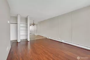 4540 8th Ave NE, Seattle, WA 98105 - Photo 4