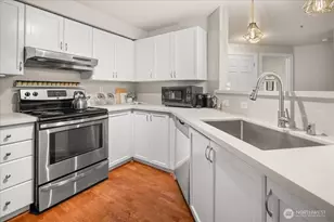 7711 NE 175th St, Kenmore, WA 98028 - Photo 12