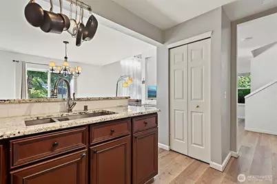 11502 SE 221st Place, Kent, WA 98031 - Photo 14