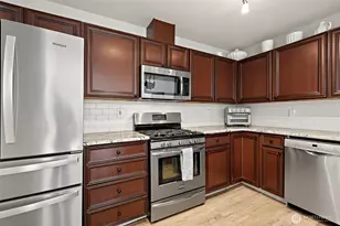 11502 SE 221st Pl, Kent, WA 98031 - Photo 12