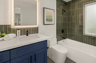 532 W Barrett St, Seattle, WA 98119 - Photo 16