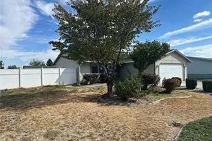 850 SE J St, Ephrata, WA 98823 - Photo 2