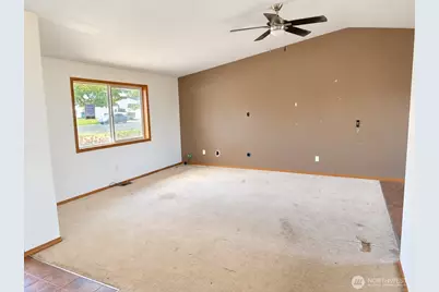 850 SE J Street, Ephrata, WA 98823 - Photo 4