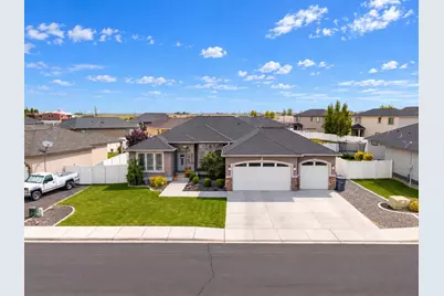 1515 E Palos Verdes Lane, Othello, WA 99344 - Photo 1