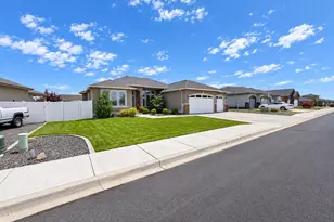 1515 E Palos Verdes Ln, Othello, WA 99344 - Photo 20