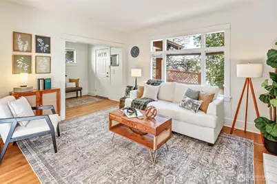 4743 5th Avenue NE, Seattle, WA 98105 - Photo 4