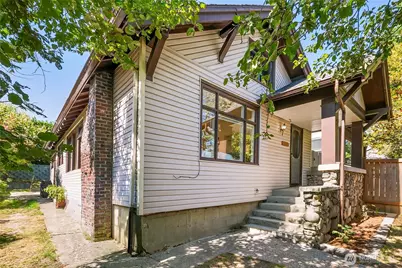 4743 5th Avenue NE, Seattle, WA 98105 - Photo 2