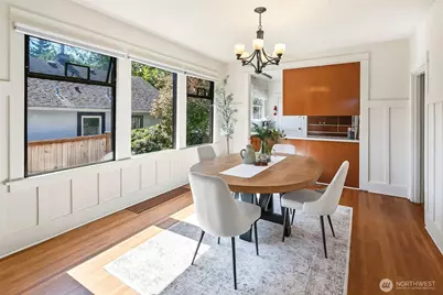 4743 5th Avenue NE, Seattle, WA 98105 - Photo 8