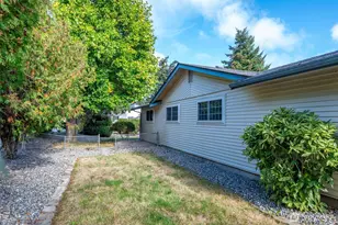 687 SW 3rd Ave, Oak Harbor, WA 98277 - Photo 32