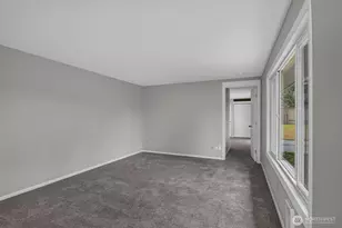 10 E Beech St, Everett, WA 98203 - Photo 30
