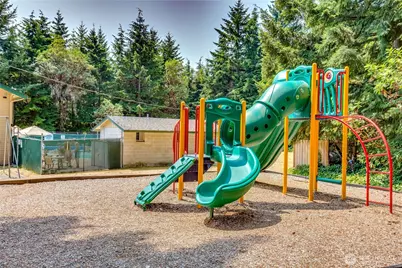 7591 NE Beachwood Avenue, Poulsbo, WA 98370 - Photo 36